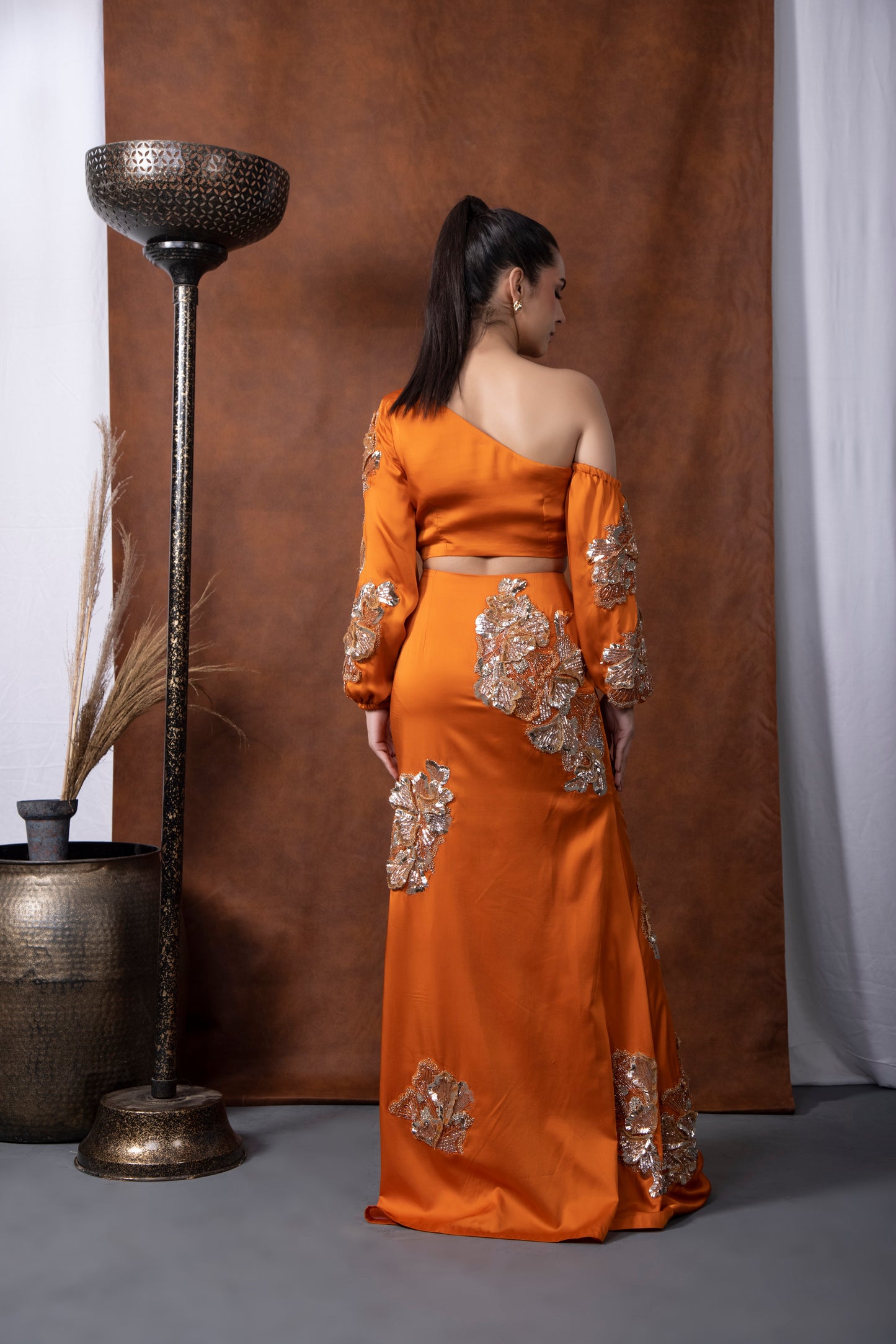 Arjwan Offshoulder Top