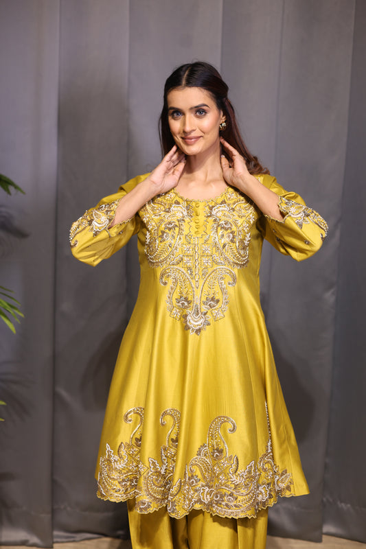 Sukhi Short Anarkali Kurta Set