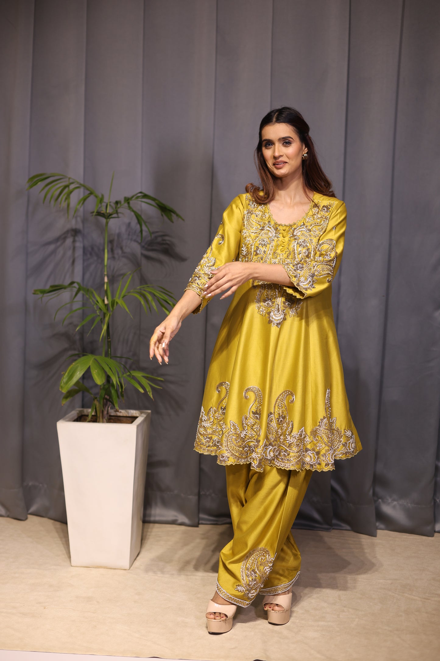 Sukhi Short Anarkali Kurta Set
