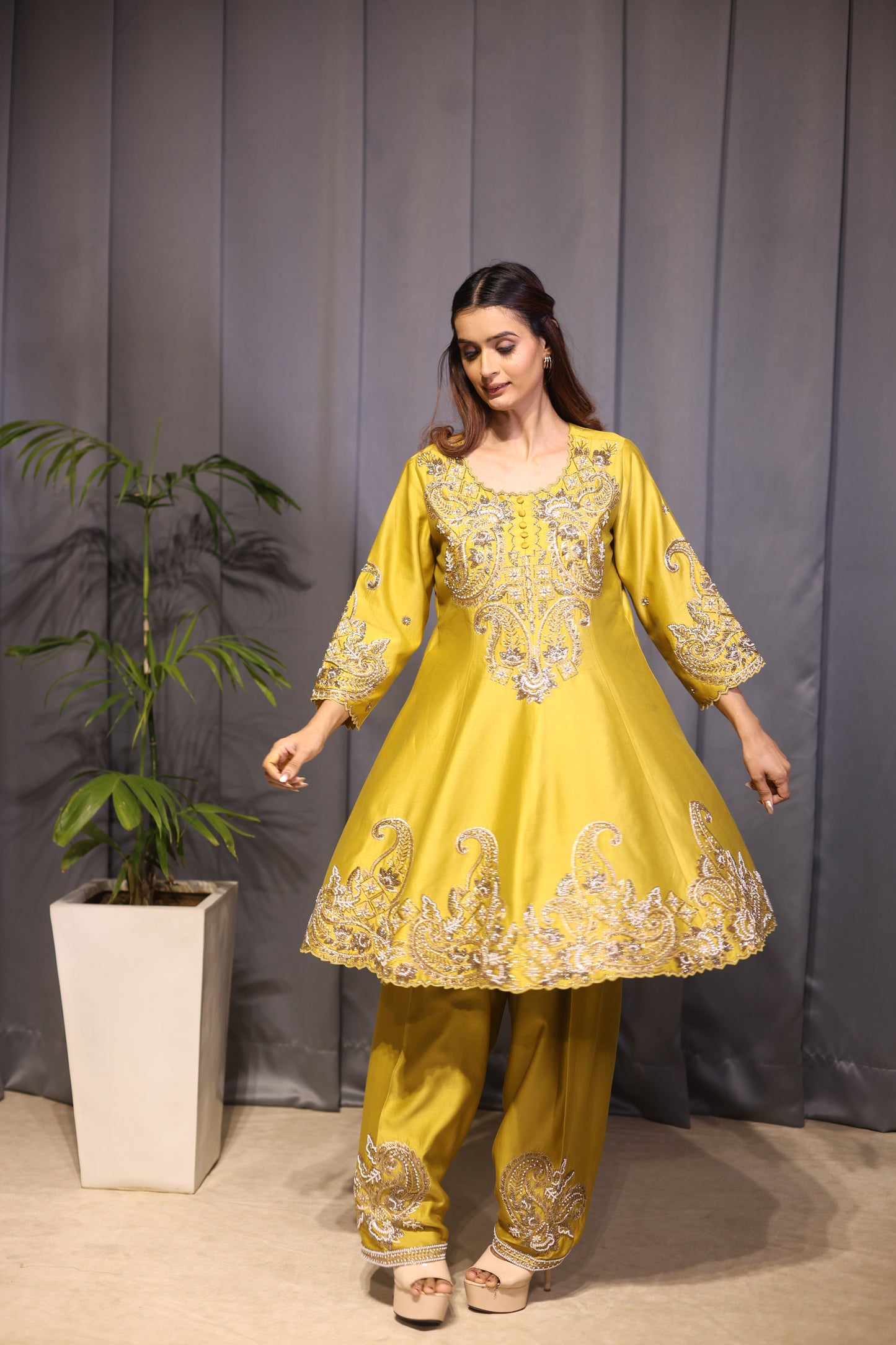 Sukhi Short Anarkali Kurta Set