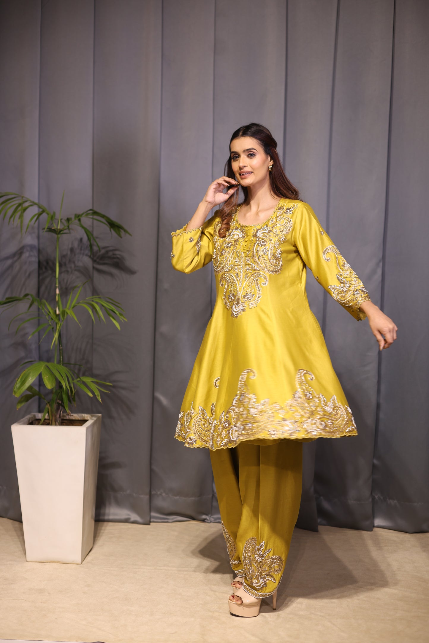 Sukhi Short Anarkali Kurta Set