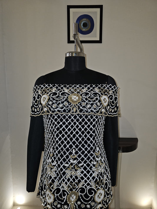 Offshoulder Top with flaired pants